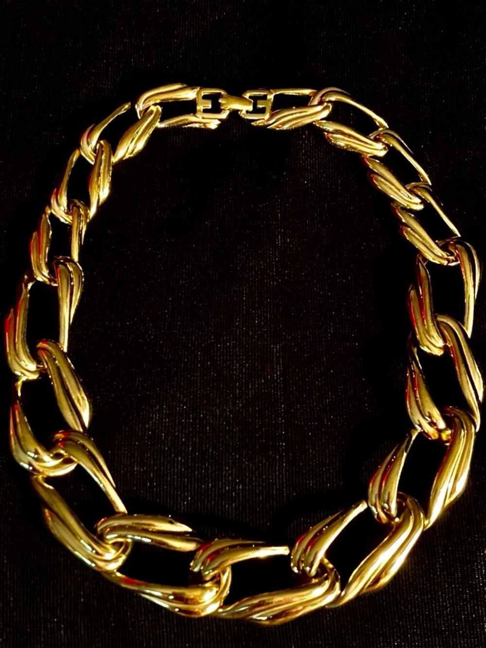 New Designer Gold Link Chain Necklace in Jewelers Box